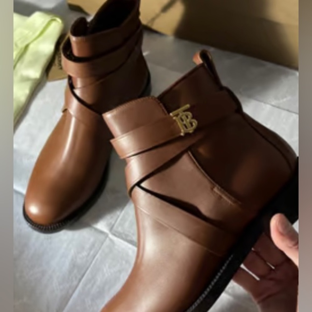 Burberry  Ankle boots